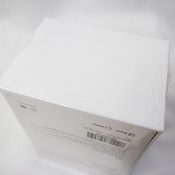 NWT RENPHO Eye Massager with Heat Bluetooth Music, color: black - Picture 12 of 15